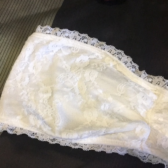 Lace Bandeau Top - Picture 2 of 5